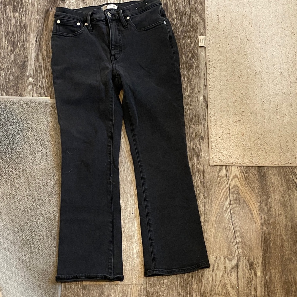 Madewell Women's Black High-Rise fit and flare crop Jeans 29